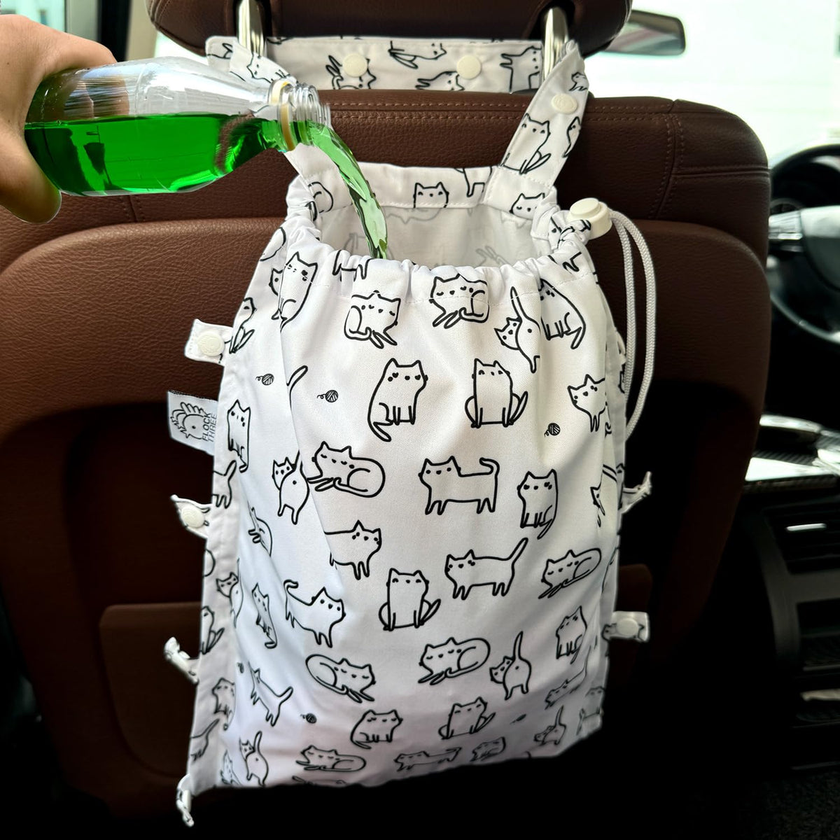 Leak-Proof Waterproof Car Trash Bag Foldable Multipurpose Trash bin Container Storage Cute Grocery Organizer for Automotive Cars SUVs and Trucks Backseat Headrest 7 Liters